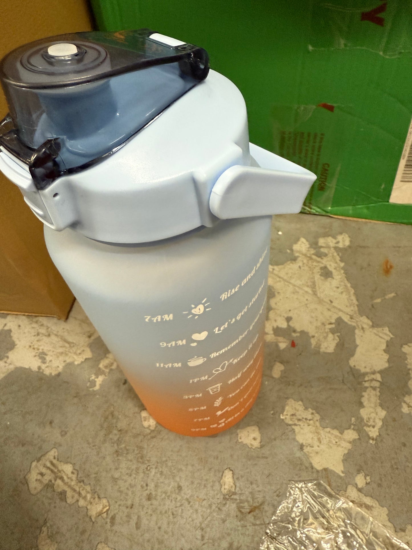 Joblot of 2 Litre & 1 Litre Water Bottles x 47 pcs - All new items