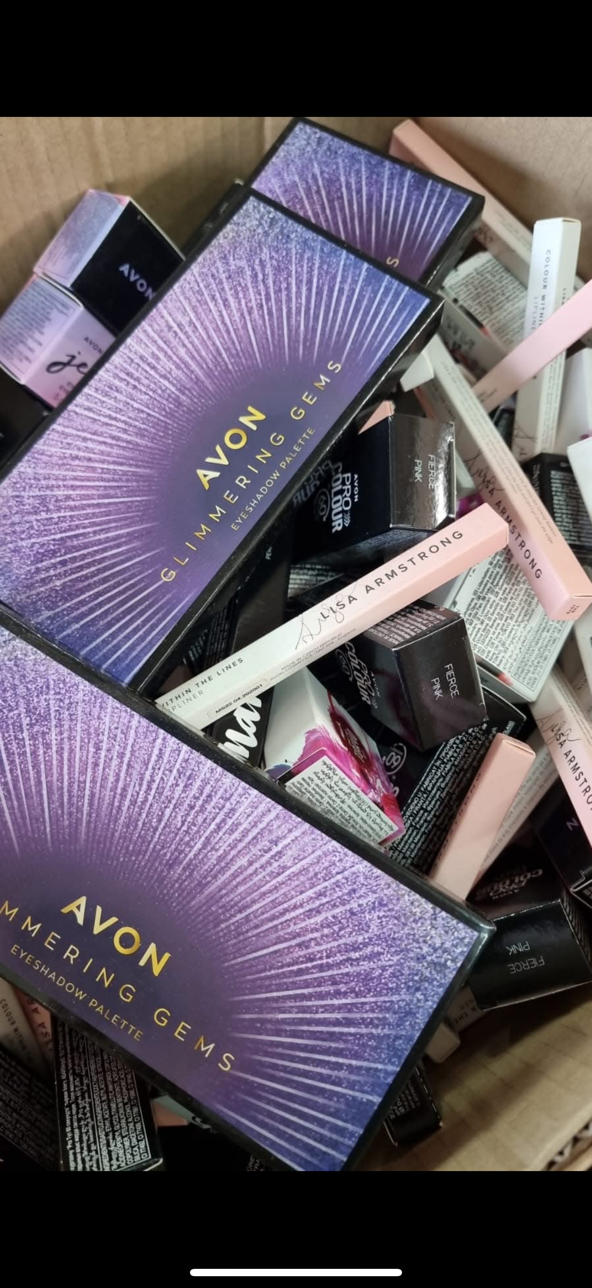 AVON Cosmetics Mix - Mystery Box - 100 Pcs Mix