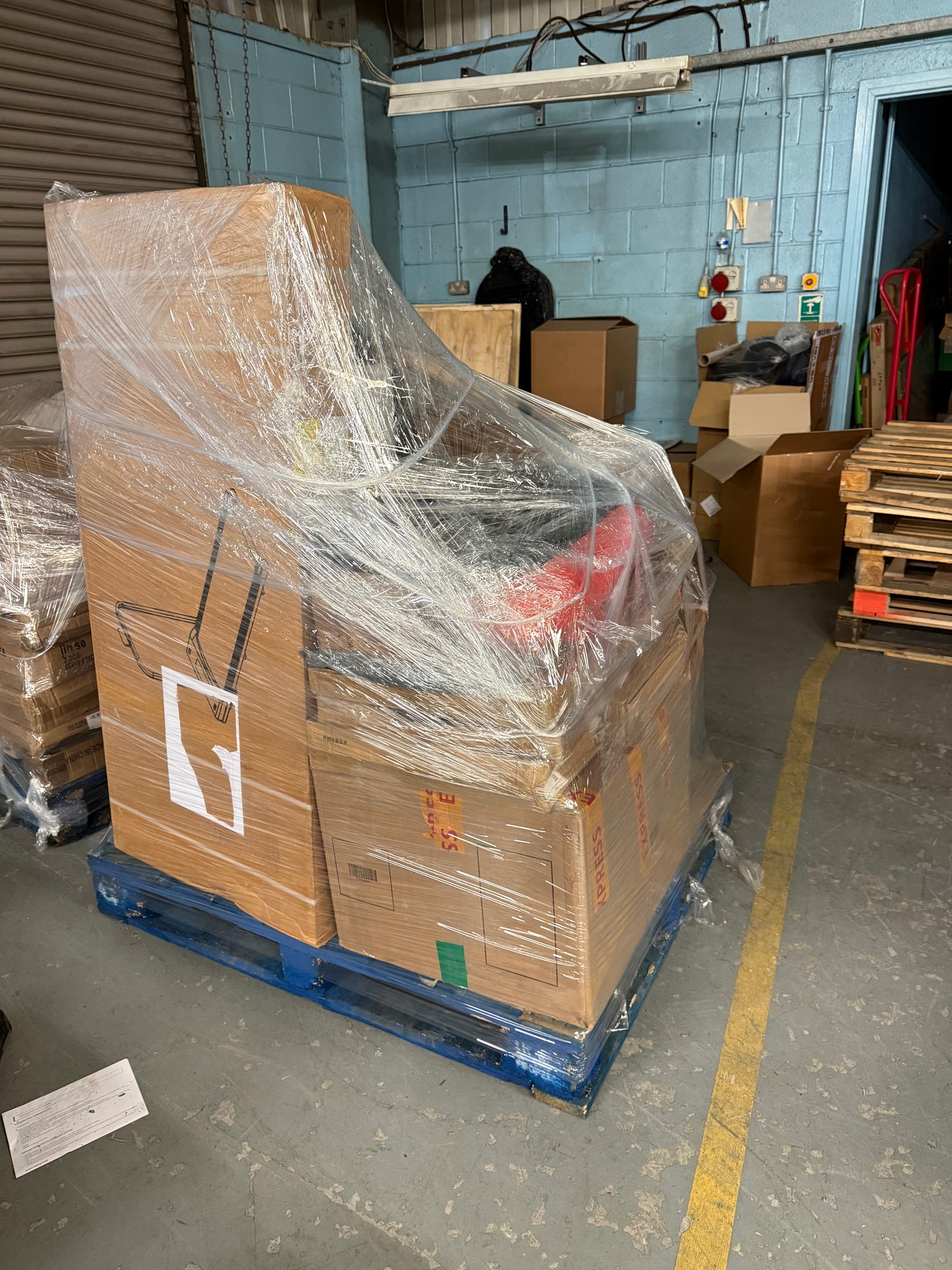 Royal Mail Undelivered Parcels |Customer Returns - Joblot