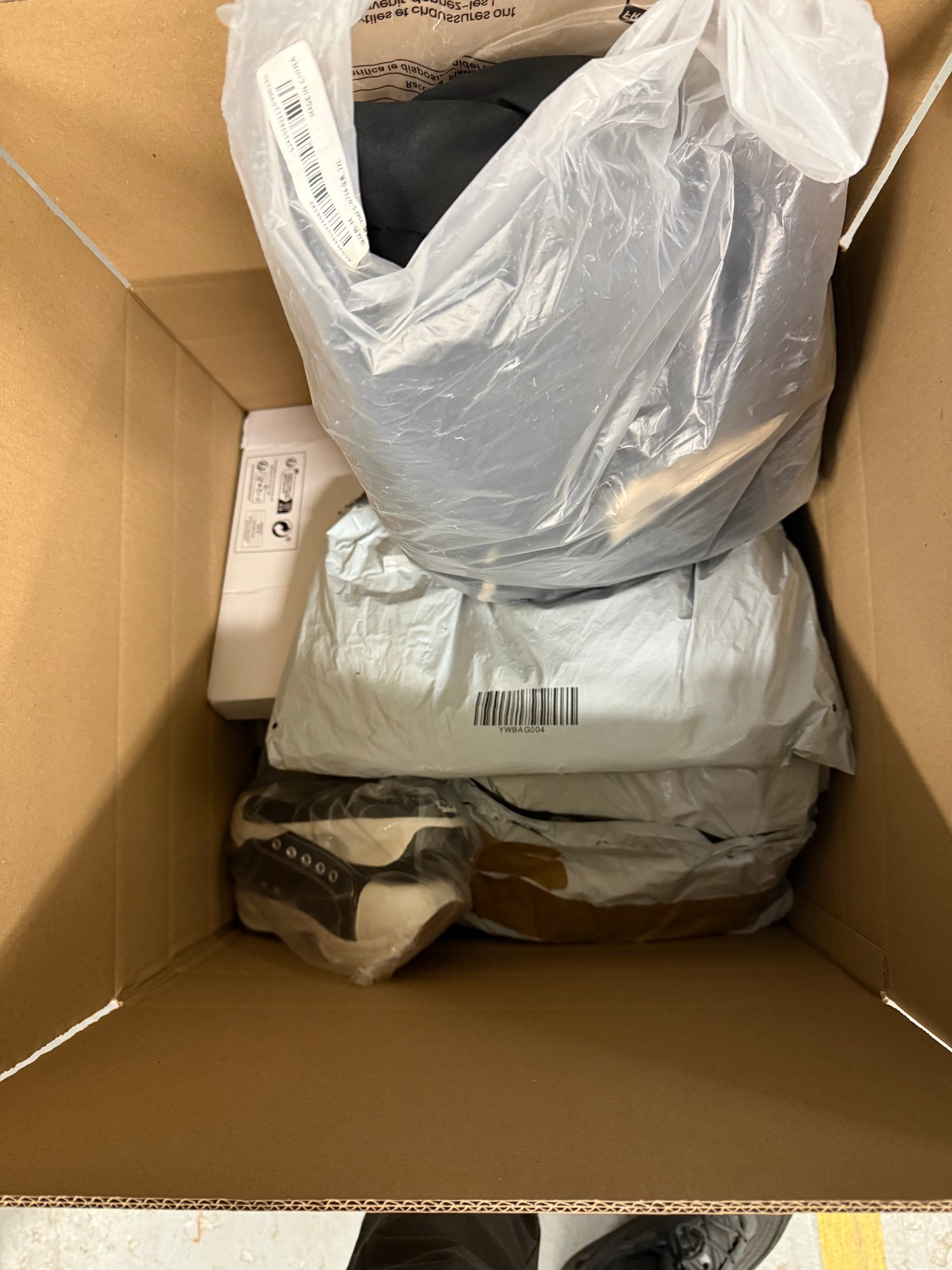 Tiktok Shop Returns - Tiktok Clothing Mostly in Original Packaging. 10KG Clothing Mystery box