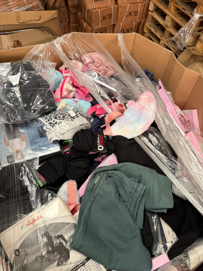 Clothing items Mystery Box 10KG - All loose - New | Store returns  | Underwear + others