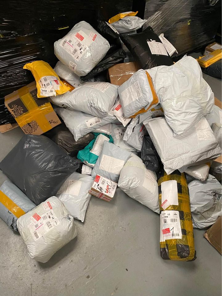 Royal Mail Return Parcels | Liquidation Pallets | Buyers Hub
